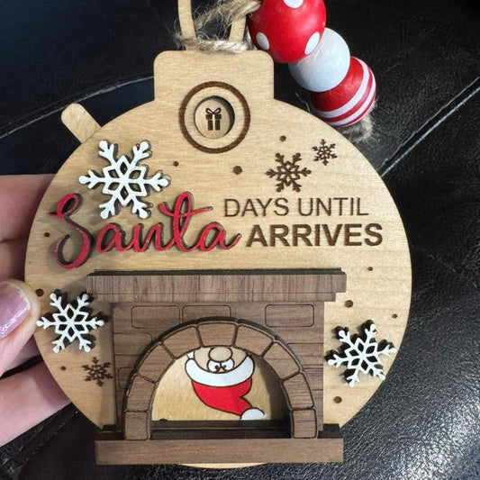 Christmas Countdown Ornament - Santa Arrives in Chimney Design with Snowflakes and Countdown Days until Arrival
